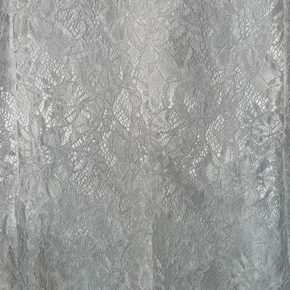 Elegant White Lace Dress - Picture 4 of 9